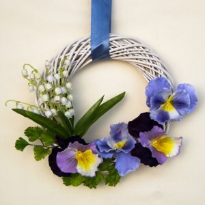 Pansies And Lilies Of The Valley Wreath From Ghirlandiamo 